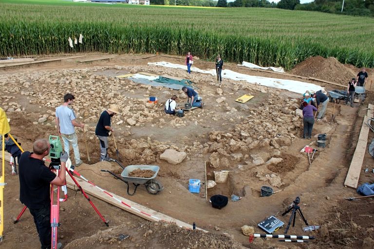 Beitragsbild für Das hallstattzeitliche Gräberfeld von Simmelsdorf-St. Helena