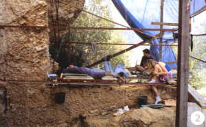Ausgrabung in Hunas 1980'er Jahre - 1