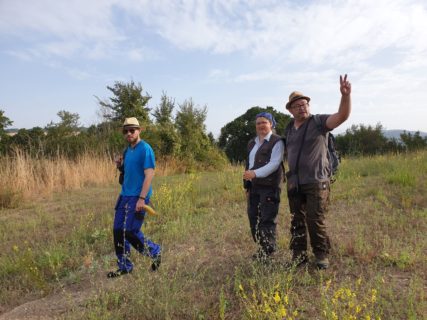 O. Černý (Ústí nad Labem), Prof. D. Mischka und PD Dr. M. Trefný freuen sich auf die Ausgrabung.