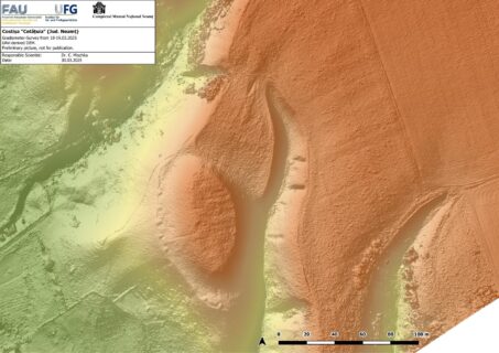 UAV-Ausbildung 3: Das Ergebnis ist ein hochgenaues Geländemodell der bronzezeitlichen Festung von Costişa, deren 'Vorburg' und der angrenzenden Hochfläche der Terrasse.